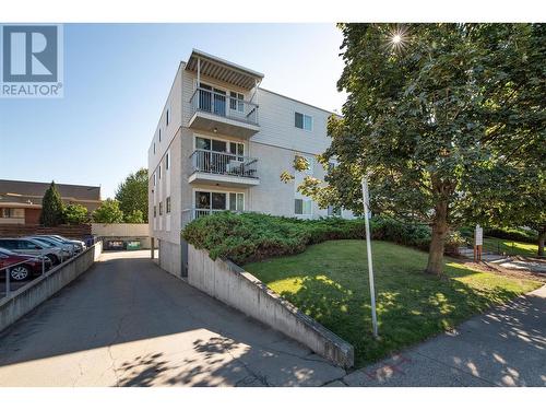 625 Rowcliffe Avenue Unit# 205, Kelowna, BC - Outdoor