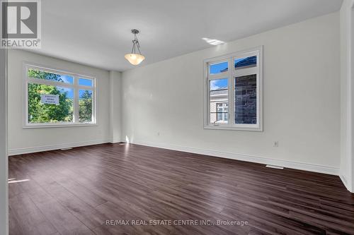 26 Hearn Street, Bradford West Gwillimbury, ON - Indoor Photo Showing Other Room