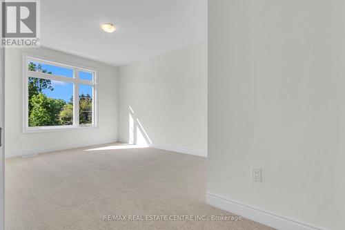 26 Hearn Street, Bradford West Gwillimbury, ON - Indoor Photo Showing Other Room