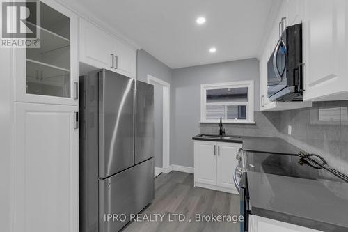 1018 West Avenue, Mississauga (Lakeview), ON - Indoor Photo Showing Kitchen