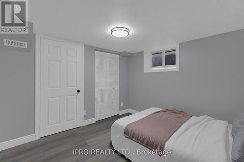 1018 West Avenue, Mississauga, ON - Indoor Photo Showing Bedroom