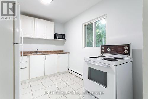 4209 Bloor Street W, Toronto (Markland Wood), ON - Indoor Photo Showing Kitchen