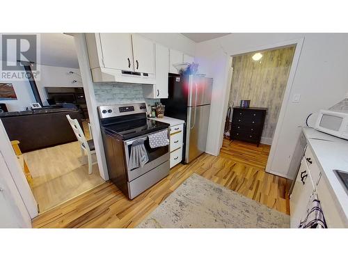 7676 255 Road, Fort St. John, BC - Indoor Photo Showing Kitchen