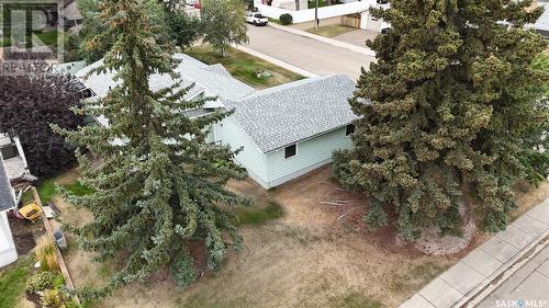 711 7Th Avenue Ne, Swift Current, SK - Outdoor