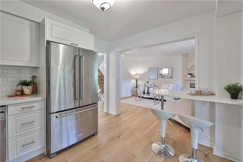 44 Killarney Court, Brampton, ON - Indoor Photo Showing Kitchen