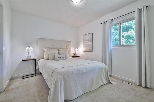 44 Killarney Court, Brampton, ON - Indoor Photo Showing Bedroom