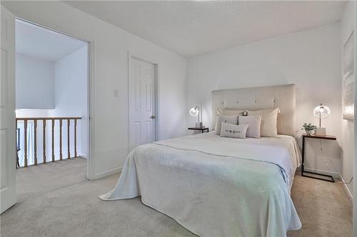 44 Killarney Court, Brampton, ON - Indoor Photo Showing Bedroom