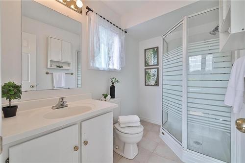 44 Killarney Court, Brampton, ON - Indoor Photo Showing Bathroom