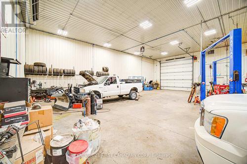 Mechanic Shop (Bays 3-4) - 4524 Westchester Bourne, Thames Centre, ON 