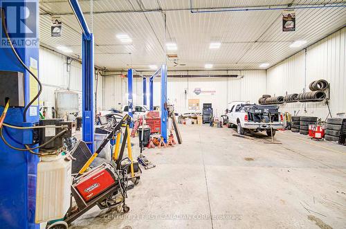 Mechanic Shop (Bays 3-4) - 4524 Westchester Bourne, Thames Centre, ON 