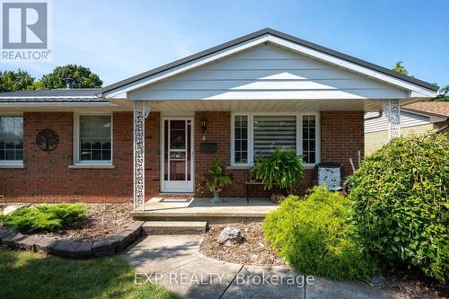 4 Aldborough Avenue, St. Thomas, ON - Outdoor With Deck Patio Veranda