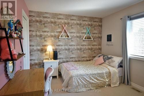 85 Westlake Drive, St. Thomas, ON - Indoor Photo Showing Bedroom