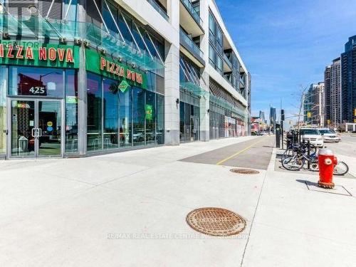 3202 - 4011 Brickstone Mews, Mississauga, ON - Outdoor