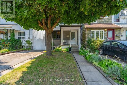 16 French Avenue, Toronto (Rockcliffe-Smythe), ON - Outdoor With Facade