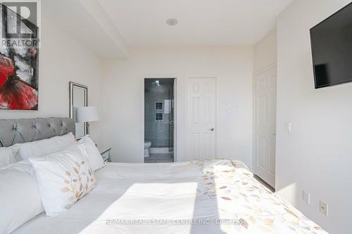 2206 - 339 Rathburn Road W, Mississauga, ON - Indoor Photo Showing Bedroom