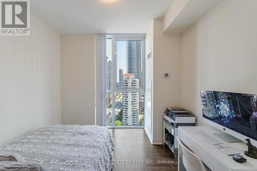 2206 - 339 Rathburn Road W, Mississauga (City Centre), ON - Indoor Photo Showing Bedroom