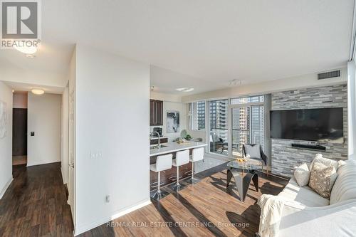 2206 - 339 Rathburn Road W, Mississauga, ON - Indoor Photo Showing Living Room