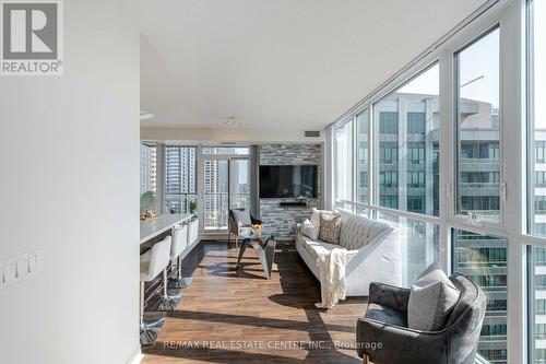 2206 - 339 Rathburn Road W, Mississauga (City Centre), ON - Indoor