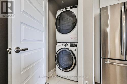 423 - 102 Grovewood Common, Oakville, ON - Indoor Photo Showing Laundry Room