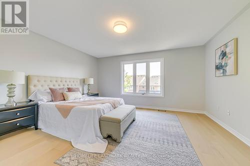 416 Spring Blossom Crescent, Oakville (Iroquois Ridge North), ON - Indoor Photo Showing Bedroom