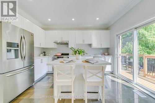 416 Spring Blossom Crescent, Oakville (Iroquois Ridge North), ON - Indoor Photo Showing Kitchen With Upgraded Kitchen