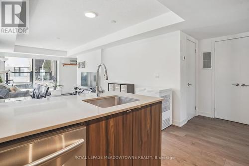 416 - 1141 Cooke Boulevard, Burlington (Lasalle), ON - Indoor Photo Showing Kitchen