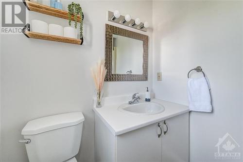 21 Lightfoot Place, Ottawa, ON - Indoor Photo Showing Bathroom