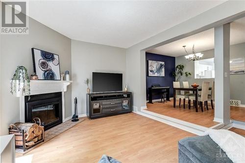 21 Lightfoot Place, Ottawa, ON - Indoor Photo Showing Living Room With Fireplace