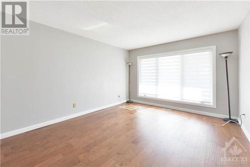 4 Balding Crescent, Kanata, ON 