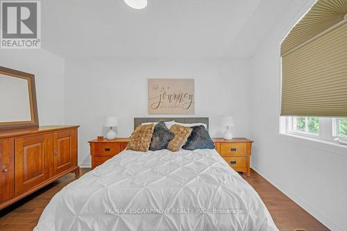 17 Michaela Crescent, Pelham, ON - Indoor Photo Showing Bedroom