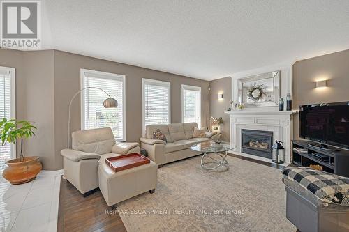 17 Michaela Crescent, Pelham, ON - Indoor Photo Showing Living Room With Fireplace