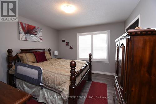 26 Hatton Drive, Hamilton, ON - Indoor Photo Showing Bedroom