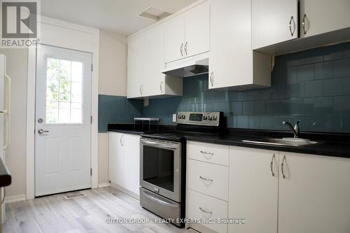 7 Cluny Avenue, Hamilton, ON - Indoor Photo Showing Kitchen