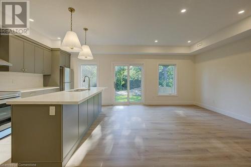 20 Stanley Avenue, Kitchener, ON - Indoor Photo Showing Kitchen