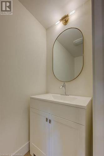 20 Stanley Avenue, Kitchener, ON - Indoor Photo Showing Bathroom