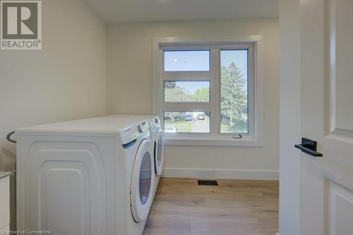 20 Stanley Avenue, Kitchener, ON - Indoor Photo Showing Laundry Room