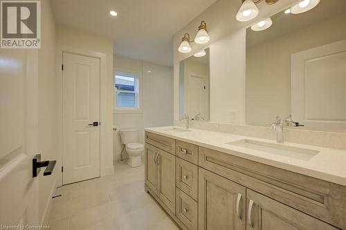 20 Stanley Avenue, Kitchener, ON - Indoor Photo Showing Bathroom