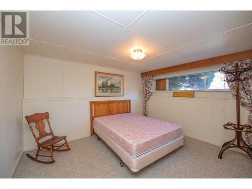 3975 Todd Road, Kelowna, BC - Indoor Photo Showing Bedroom