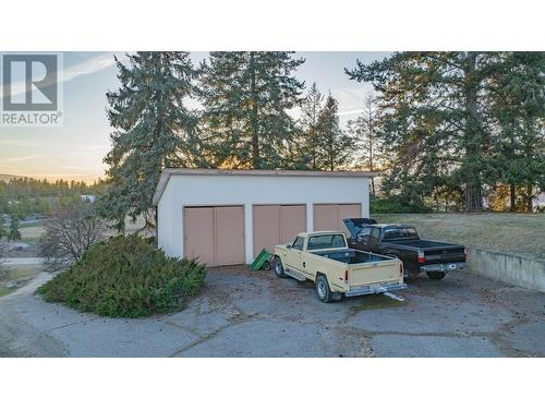 3975 Todd Road, Kelowna, BC - Outdoor