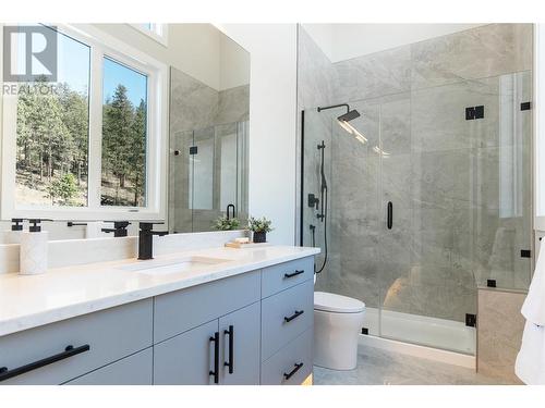 883 Loseth Drive, Kelowna, BC - Indoor Photo Showing Bathroom