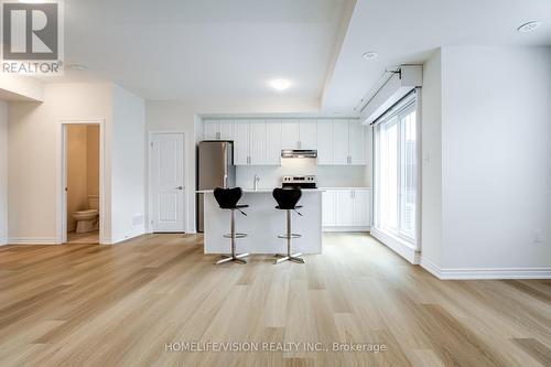 3 - 480 Beresford Path, Oshawa, ON - Indoor Photo Showing Kitchen