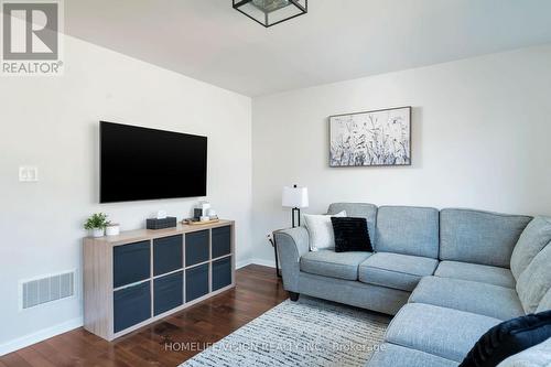 1865 Liatris Drive, Pickering, ON - Indoor Photo Showing Living Room