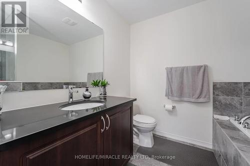 129 - 2551 Earleville Path, Oshawa, ON - Indoor Photo Showing Bathroom