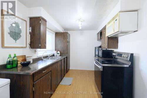 1 - 141 Galloway Road, Toronto (West Hill), ON - Indoor Photo Showing Kitchen With Double Sink