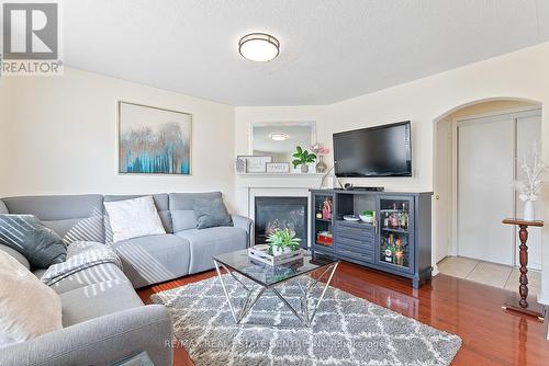 21 Ponymeadow Way, Brampton (Credit Valley), ON - Indoor Photo Showing Living Room With Fireplace