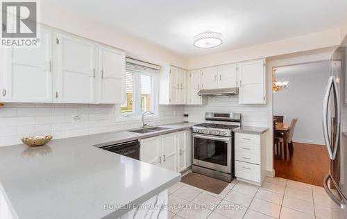 82 Northampton Street, Brampton (Westgate), ON - Indoor Photo Showing Kitchen With Double Sink