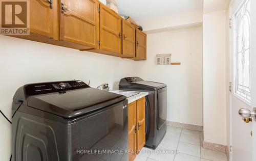 82 Northampton Street, Brampton, ON - Indoor Photo Showing Laundry Room