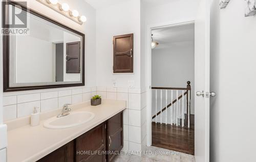 82 Northampton Street, Brampton (Westgate), ON - Indoor Photo Showing Bathroom