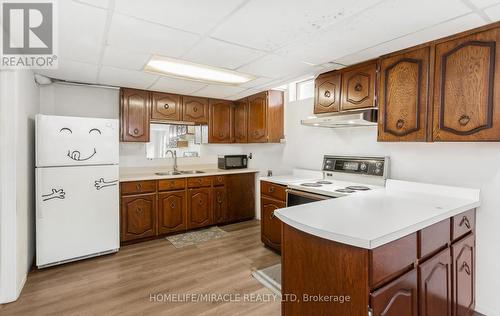 82 Northampton Street, Brampton, ON - Indoor Photo Showing Kitchen With Double Sink