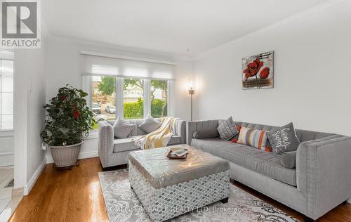 82 Northampton Street, Brampton (Westgate), ON - Indoor Photo Showing Living Room